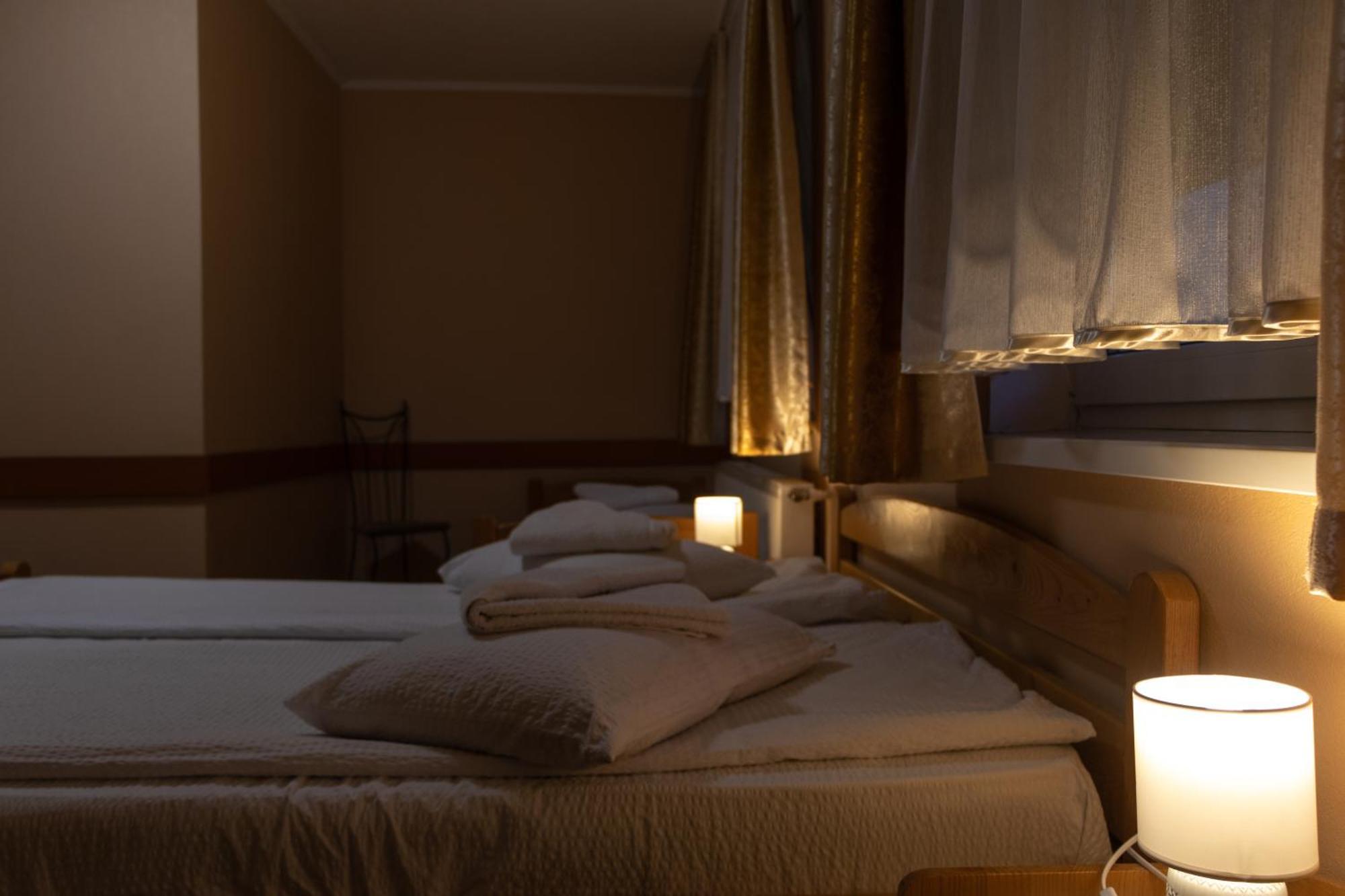 Hotel Tranzit Odorheiu Secuiesc Eksteriør billede
