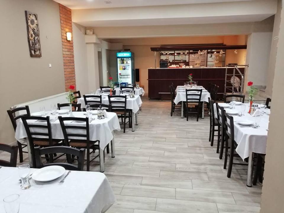 Hotel Tranzit Odorheiu Secuiesc Eksteriør billede
