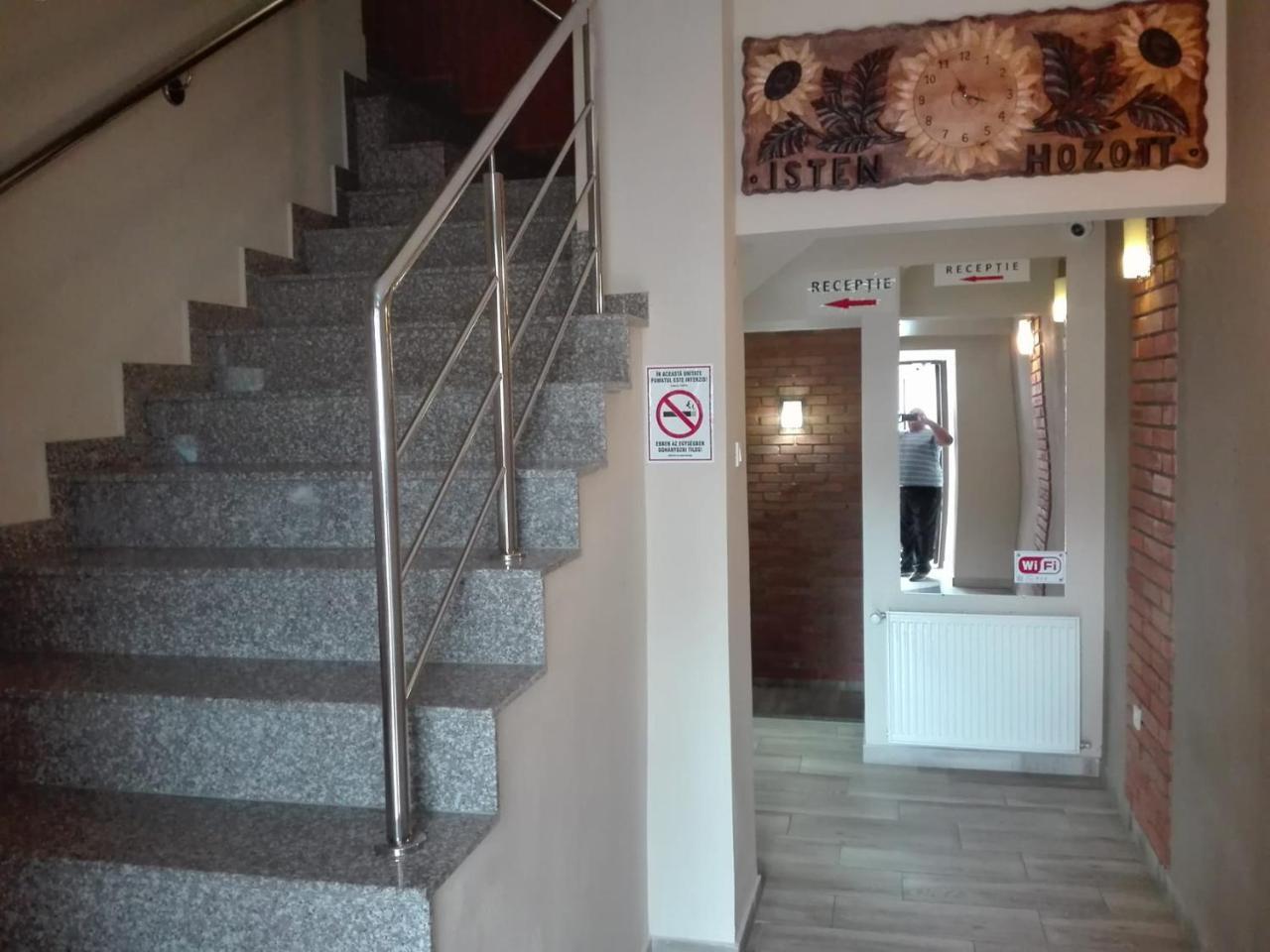 Hotel Tranzit Odorheiu Secuiesc Eksteriør billede